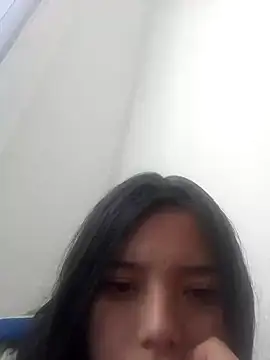 Snapshot of brithanyyyyyyy chatting on April 5, 2026, 12:02 pm brithanyyyyyyy online show from April 5, 2026, 12:02 pm