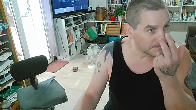 teddythebeer86 online show from July 2, 2026, 1:50 pm