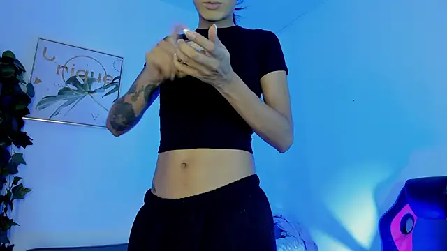 Maddie Ray online show from June 17, 2026, 11:23 am