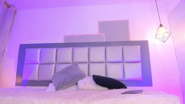 Maddie Ray online show from July 15, 2026, 11:59 am