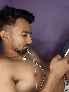 LOVEBIRDS069 online show from July 8, 2026, 3:55 am