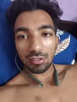 ItsPlayboy031 online show from April 24, 2026, 3:53 am