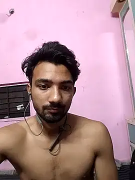 ItsPlayboy031 online show from May 5, 2026, 4:42 am