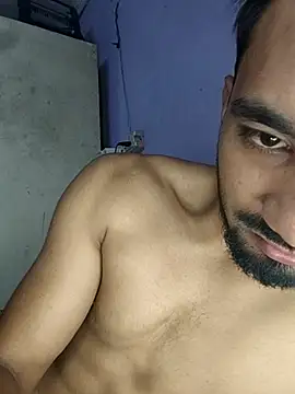 ItsPlayboy031 online show from May 25, 2026, 5:35 am