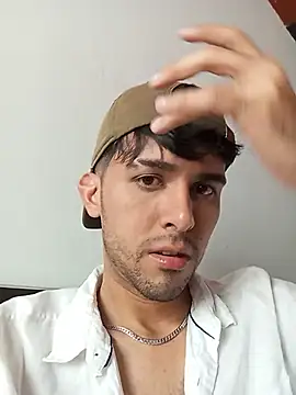 Snapshot of RodrigoColby2 chatting on May 15, 2026, 5:42 pm RodrigoColby2 online show from May 15, 2026, 5:42 pm