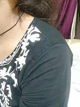 Monika kumari6 online show from June 20, 2026, 3:26 pm