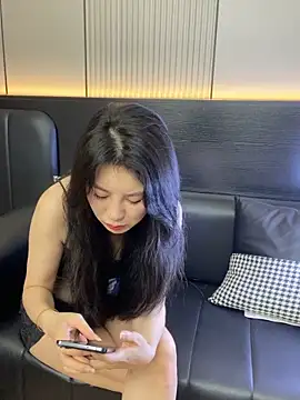 HY-QIAN online show from June 12, 2026, 1:21 pm