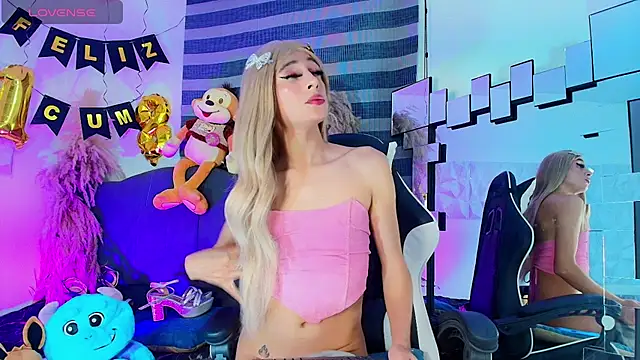 Jesica tan online show from June 16, 2026, 6:27 am