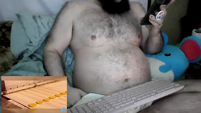 Snapshot of BriTheTopBear chatting on June 21, 2026, 11:40 pm BriTheTopBear online show from June 21, 2026, 11:40 pm