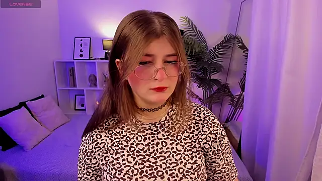 HaniaWish online show from May 16, 2026, 5:37 am
