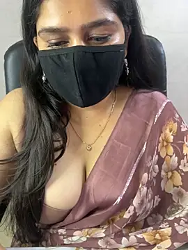 sarasofiaa  online show from May 22, 2026, 5:29 pm