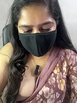 sarasofiaa  online show from May 24, 2026, 3:17 pm