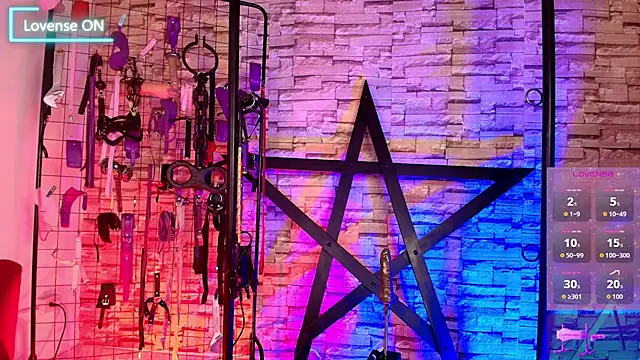 Bdsm Kiara online show from April 10, 2026, 2:11 pm