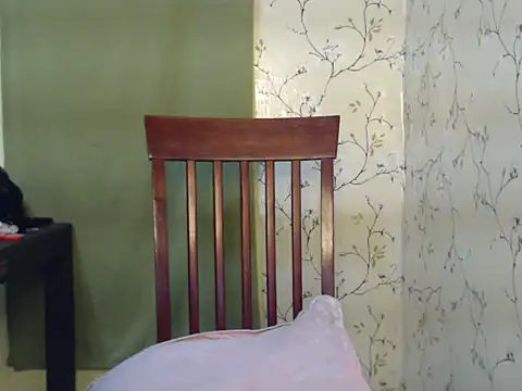 Yummy Katrina online show from April 12, 2026, 11:32 pm