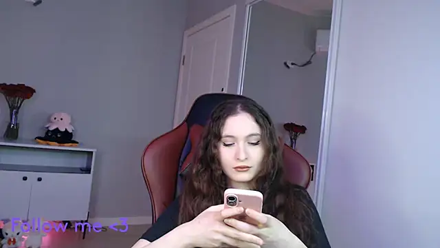 Snapshot of solitudebby chatting on April 10, 2026, 5:28 pm solitudebby online show from April 10, 2026, 5:28 pm