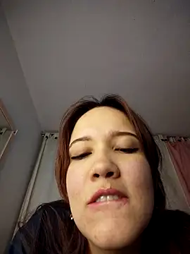 AdrianaFrank online show from May 29, 2026, 2:09 am