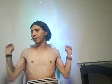 Snapshot of Alex_rose777 chatting on April 15, 2026, 10:21 pm Alex rose777 online show from April 15, 2026, 10:21 pm