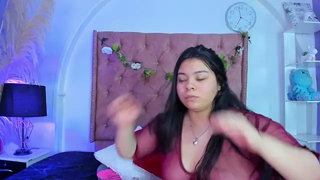 ROSELEI  online show from May 22, 2026, 3:57 am