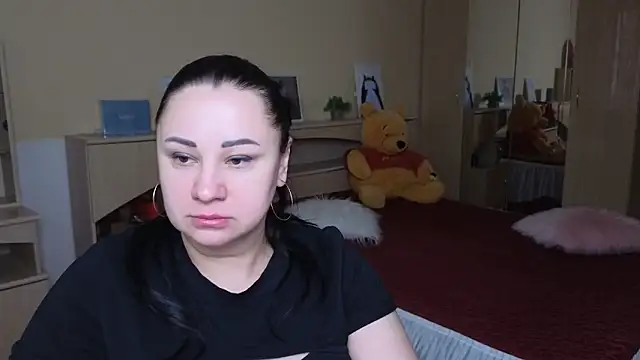 Mia Misteryy online show from April 16, 2026, 6:03 am