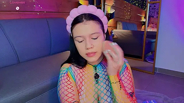 aria bloomer online show from April 8, 2026, 8:09 pm