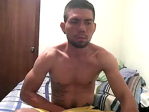 Snapshot of thomas2wood chatting on April 28, 2026, 3:11 am thomas2wood online show from April 28, 2026, 3:11 am