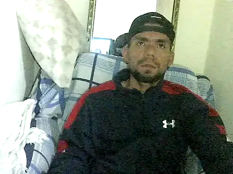 Snapshot of thomas2wood chatting on May 17, 2026, 12:19 am thomas2wood online show from May 17, 2026, 12:19 am