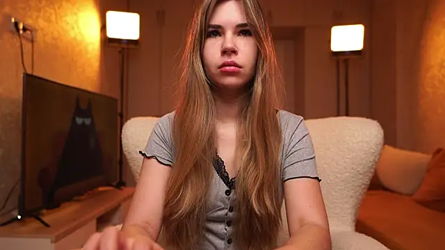 Justana online show from May 28, 2026, 7:33 pm
