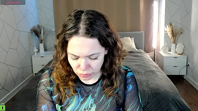 Asya Nelson online show from April 14, 2026, 1:00 am