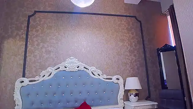 Snapshot of Ivy_Quin chatting on July 14, 2026, 5:12 am Ivy Quin online show from July 14, 2026, 5:12 am