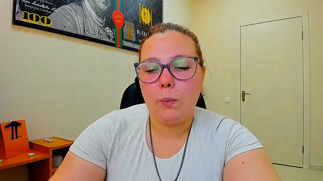 Aillia-Rous online show from July 7, 2026, 7:23 am