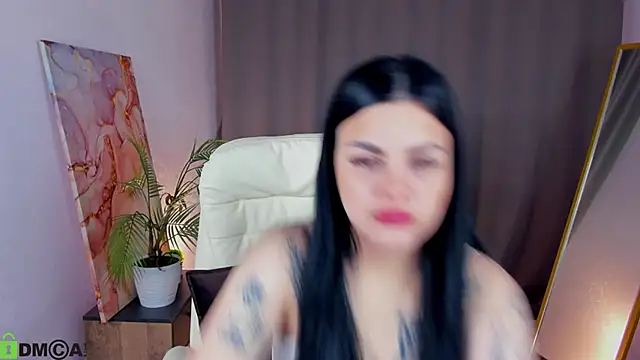 Oliviabagheera online show from April 13, 2026, 4:07 am