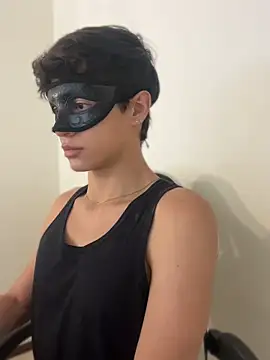 ojitosdegato online show from April 22, 2026, 3:02 pm