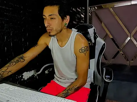 Snapshot of KingArtur_Rs chatting on April 9, 2026, 2:22 am KingArtur Rs online show from April 9, 2026, 2:22 am