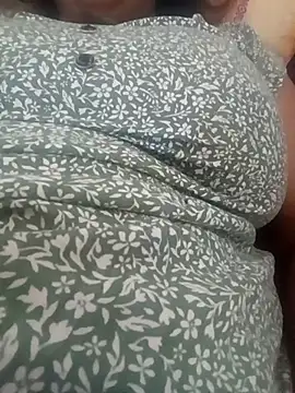 honey-SL online show from April 15, 2026, 4:52 am