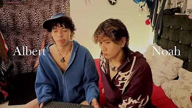 Otter Moon online show from July 5, 2026, 5:42 pm