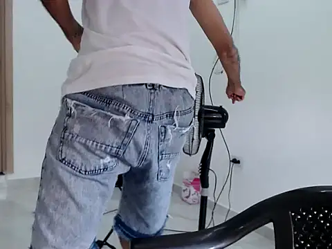 Snapshot of mijoprietosex chatting on April 12, 2026, 2:55 pm mijoprietosex online show from April 12, 2026, 2:55 pm