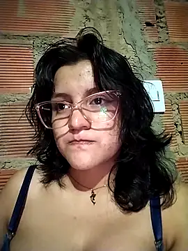 sienna elara online show from April 8, 2026, 10:48 am