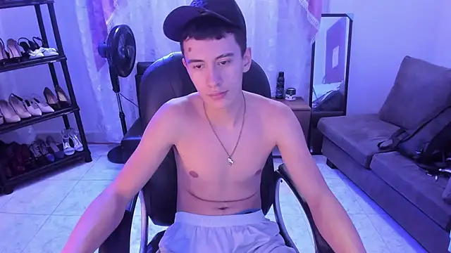 Snapshot of Jereth_Boy chatting on June 2, 2026, 10:12 pm Jereth Boy online show from June 2, 2026, 10:12 pm