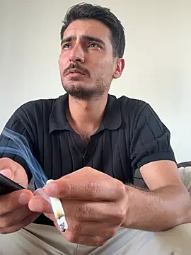 Snapshot of Serttssikici chatting on July 24, 2026, 4:27 pm Serttssikici online show from July 24, 2026, 4:27 pm