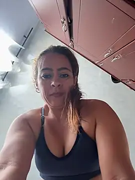Snapshot of Natigoonzalez chatting on April 20, 2026, 1:14 pm Natigoonzalez online show from April 20, 2026, 1:14 pm