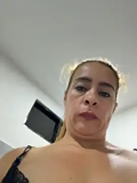 Snapshot of Natigoonzalez chatting on May 31, 2026, 1:58 am Natigoonzalez online show from May 31, 2026, 1:58 am