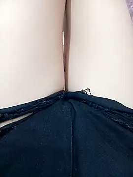 Suri-Sexywet online show from April 8, 2026, 5:51 am