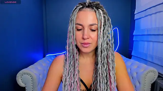 Fire  Dancer online show from April 18, 2026, 1:31 am