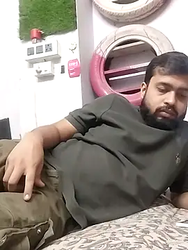 hornydaddy 21 online show from April 9, 2026, 2:11 pm