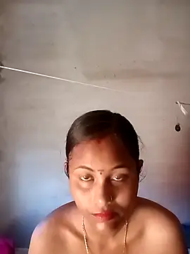 amishaah92 online show from April 24, 2026, 9:12 am