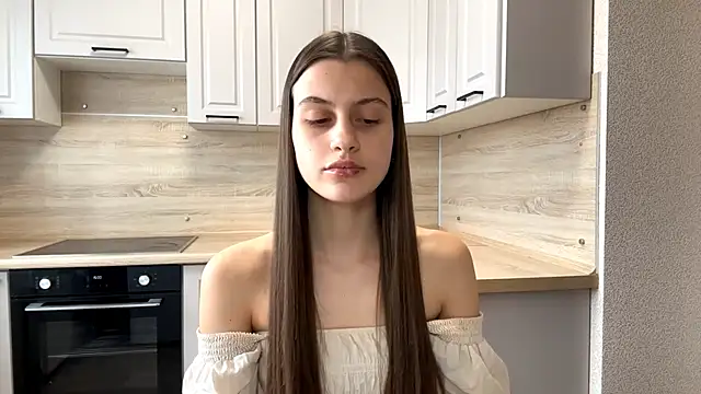 LiseVener online show from April 13, 2026, 7:58 am