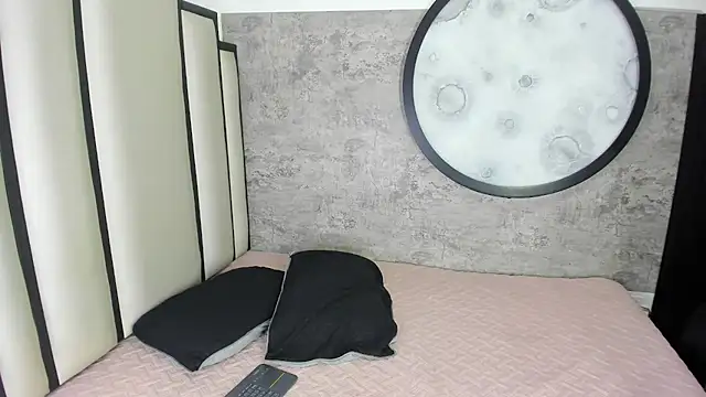 Snapshot of Velvet-Duo chatting on May 5, 2026, 12:02 pm Velvet-Duo online show from May 5, 2026, 12:02 pm