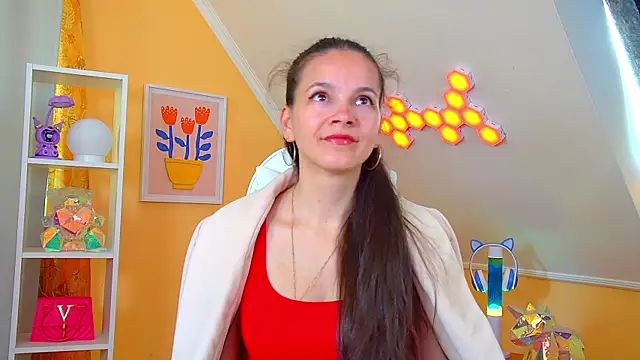 LeonaLane online show from May 10, 2026, 6:51 am