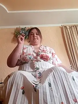Snapshot of Dear_Natalia chatting on June 5, 2026, 7:03 am Dear Natalia online show from June 5, 2026, 7:03 am