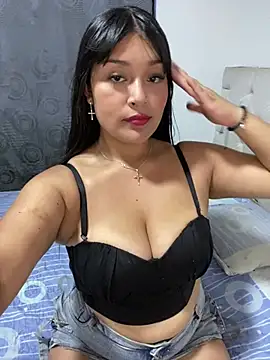 Simplemente Aurora online show from April 12, 2026, 10:59 pm